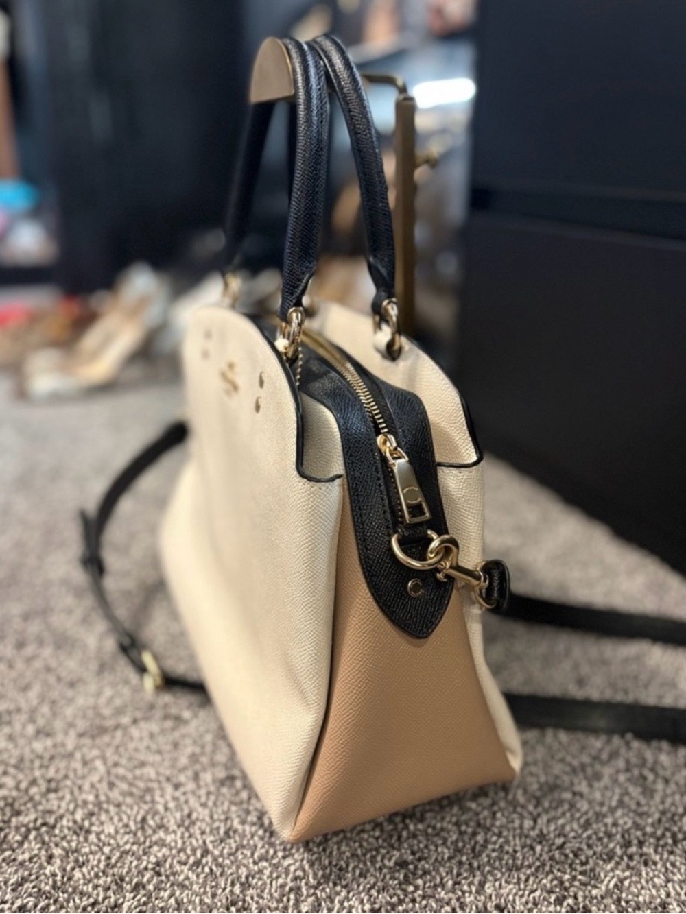 NWOT COACH LILLIE in Color block.(Retails $428) - Picture 9 of 11